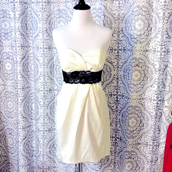 Speechless Dresses & Skirts - NWOT Creme Colored StraplessCocktail NYE Dress